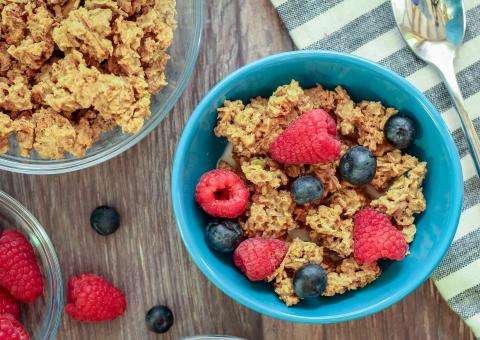 MAPLE NUT GRANOLA