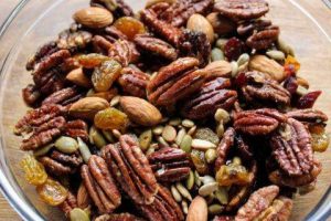 BMF_MapleCandiedPecanTrailMix