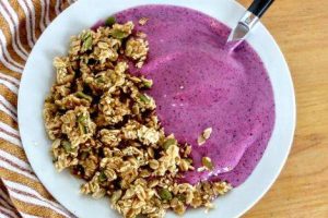 BMF_MapleGranola&SmoothieBowl